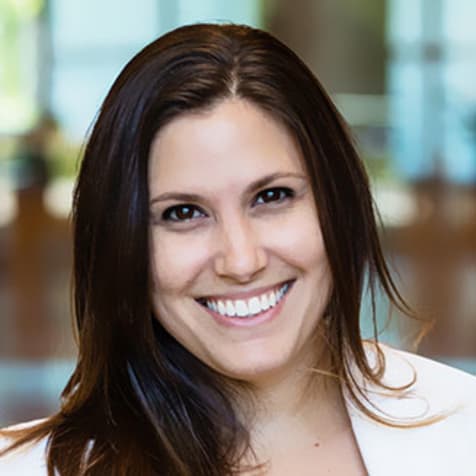 ariane deliz -first business